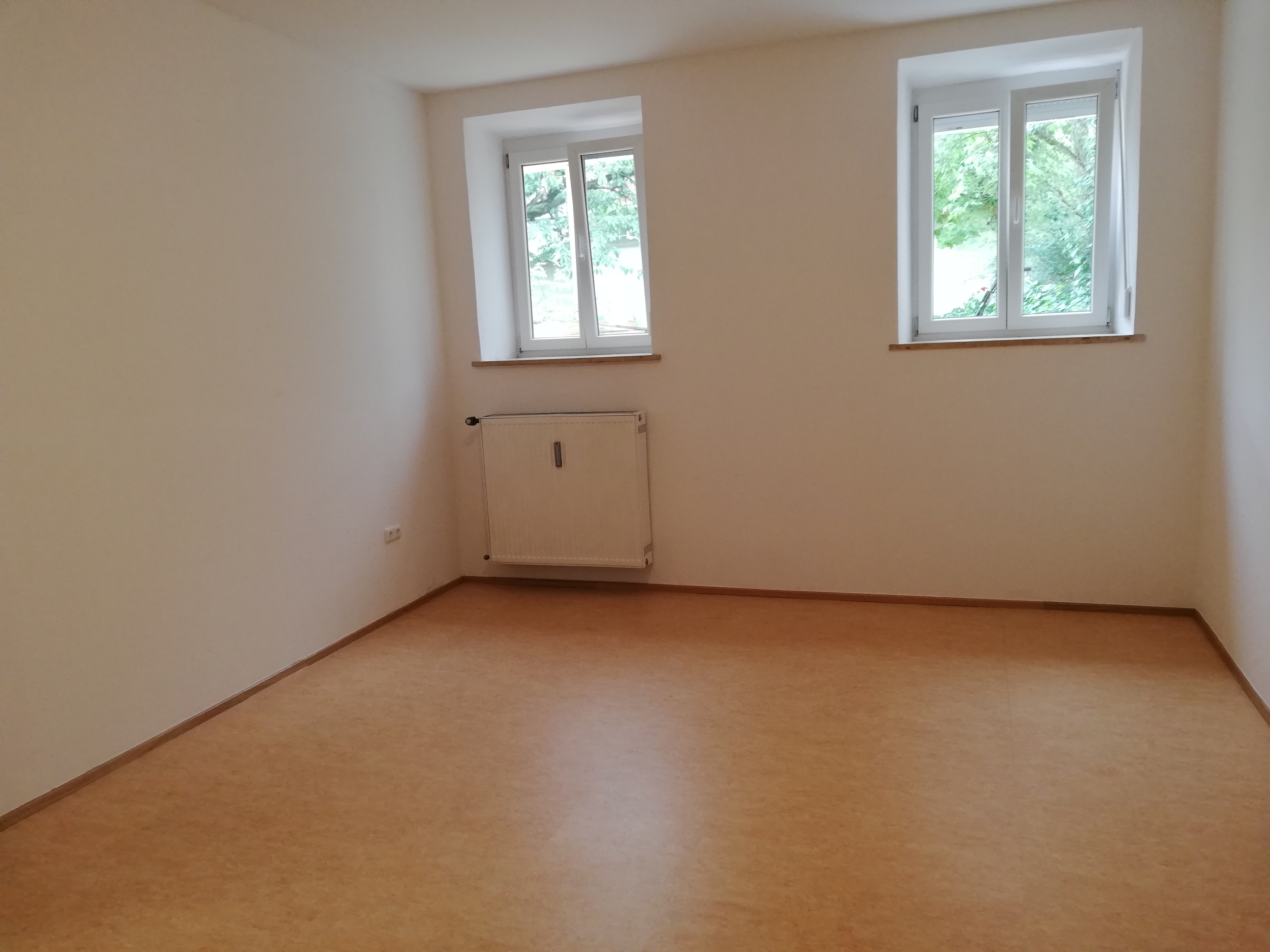 2 Zimmer Wohnung ab sofort (Ref: Jahnstraße 4, App. 5)