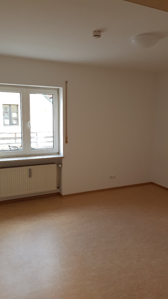 2 Zimmer Wohnung ab 01.10.2025 (Ref: Jahnstraße 8, App. 10)