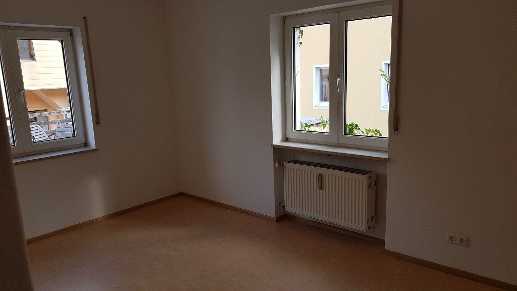 2 Zimmer Wohnung ab 01.10.2025 (Ref: Jahnstraße 8, App. 10)